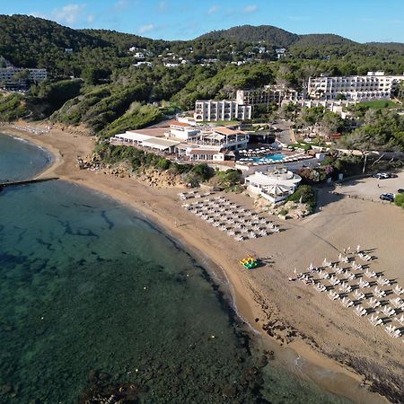 Invisa Hotel Club Cala Blanca Es Figueral Exterior foto