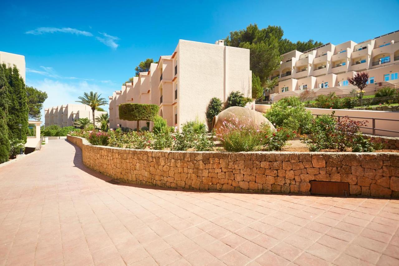 Invisa Hotel Club Cala Blanca Es Figueral Exterior foto